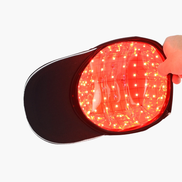 LED-laserkeps med rött ljus